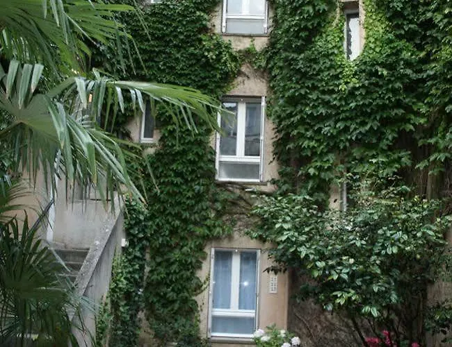 Отель Atlantic 3*